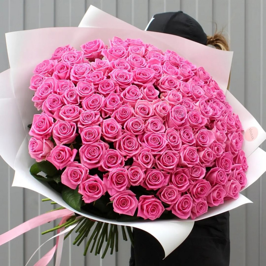Букет из 101 ярко-розовой розы - фото 2